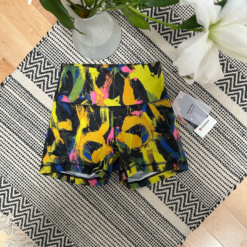 Lululemon Wunder Train HR Multicolor Abstract Athletic Shorts